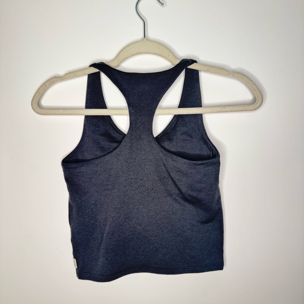 Vuori Women's Black Halo Performance Crop 2.0 DreamKnit™ Racerback Tank Top XS - Picture 5 of 11